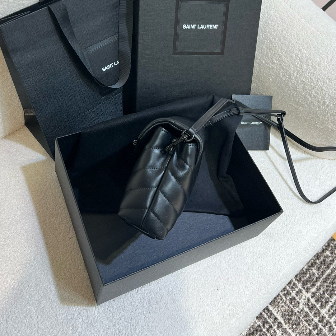 YSL Loulou Shoulder Bag 20x14x7.5