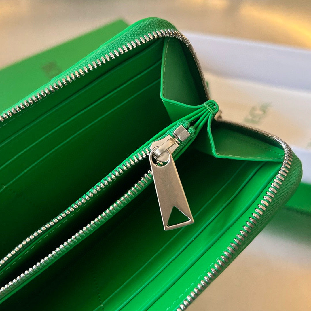 Bottega Veneta Long Zipped Wallet
