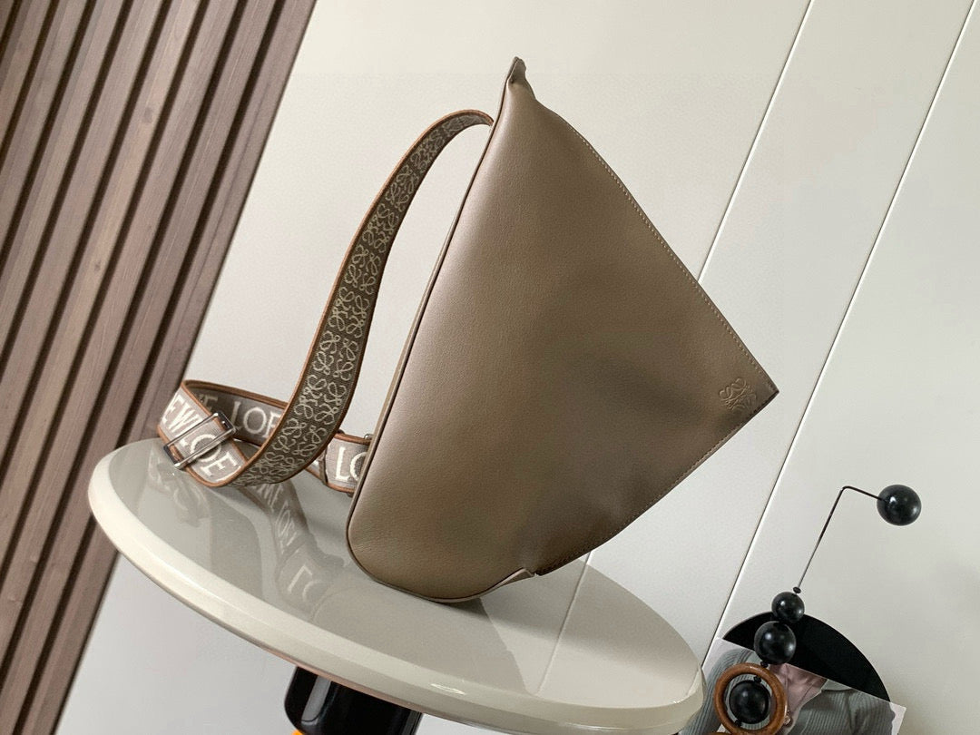 Loewe Sling Bag