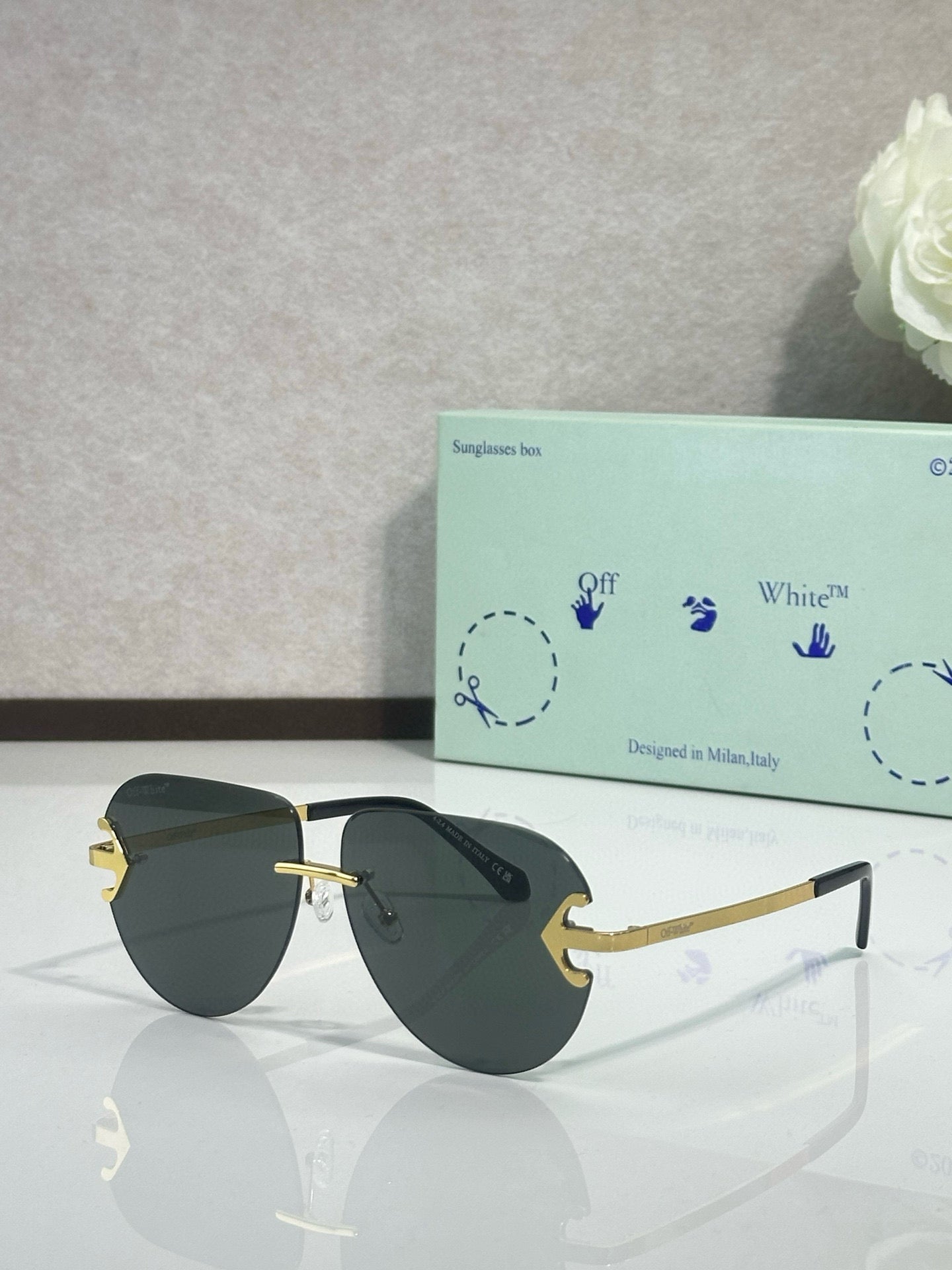Off-White Sunglasses