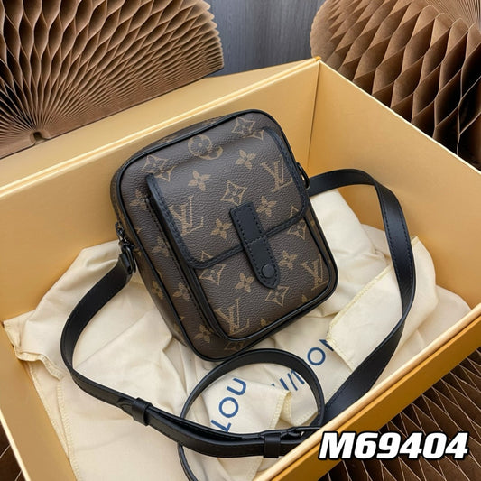 1V Sling Bag M69404