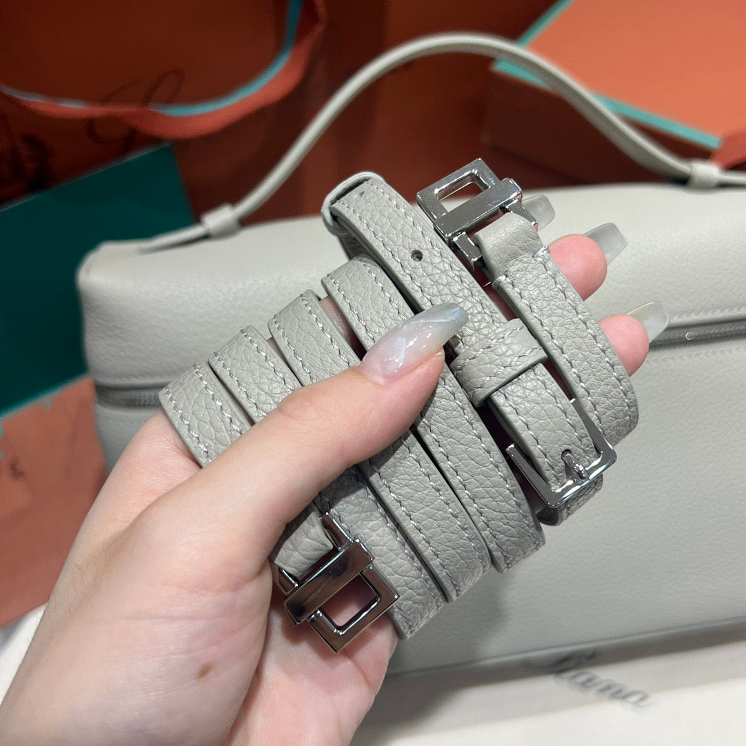 LP Extra Pocket L27 Handbag