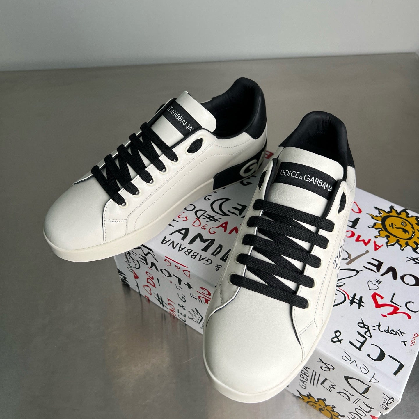DG Sneakers