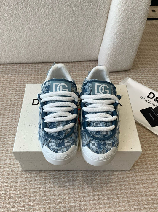 DG Sneakers