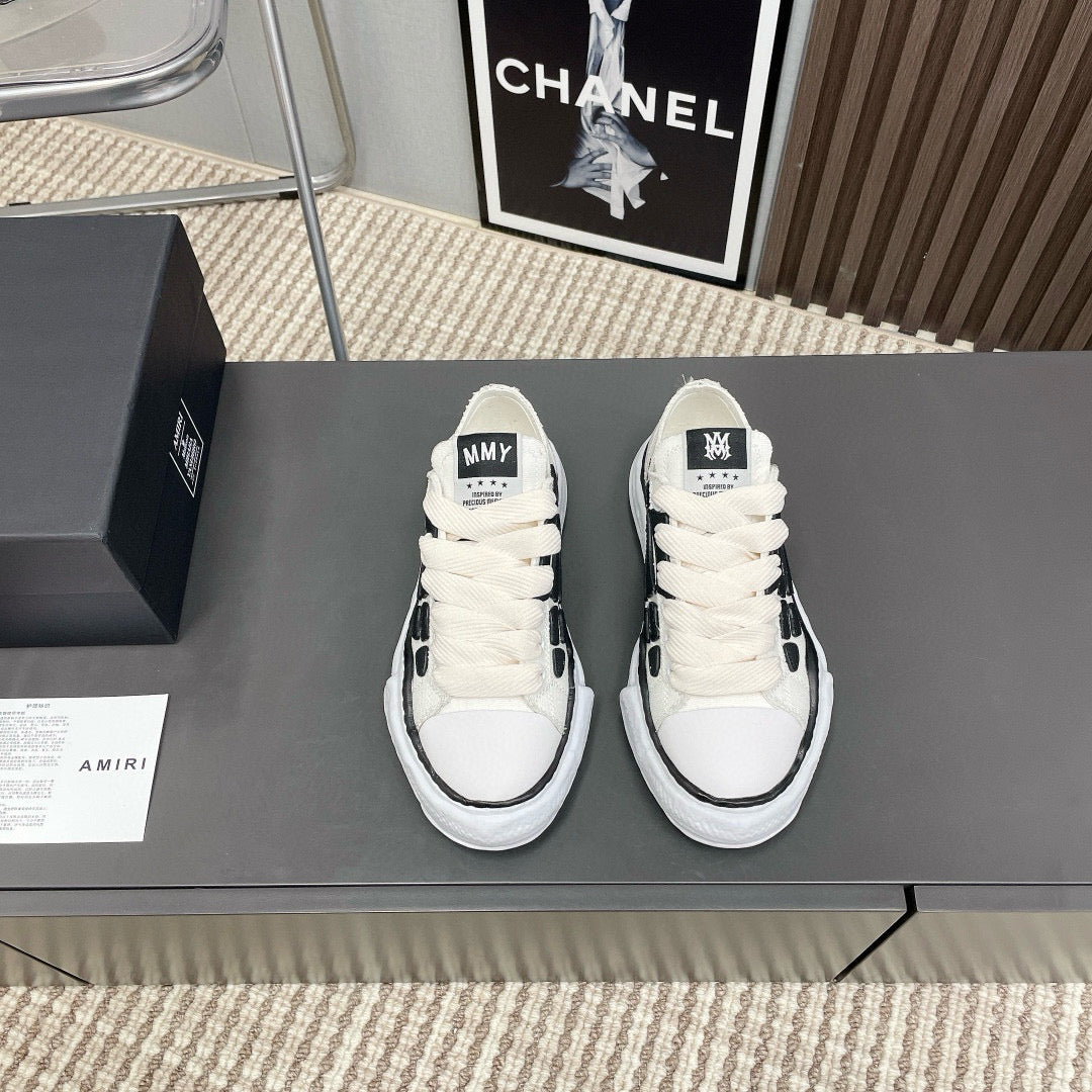 Amiri Sneakers