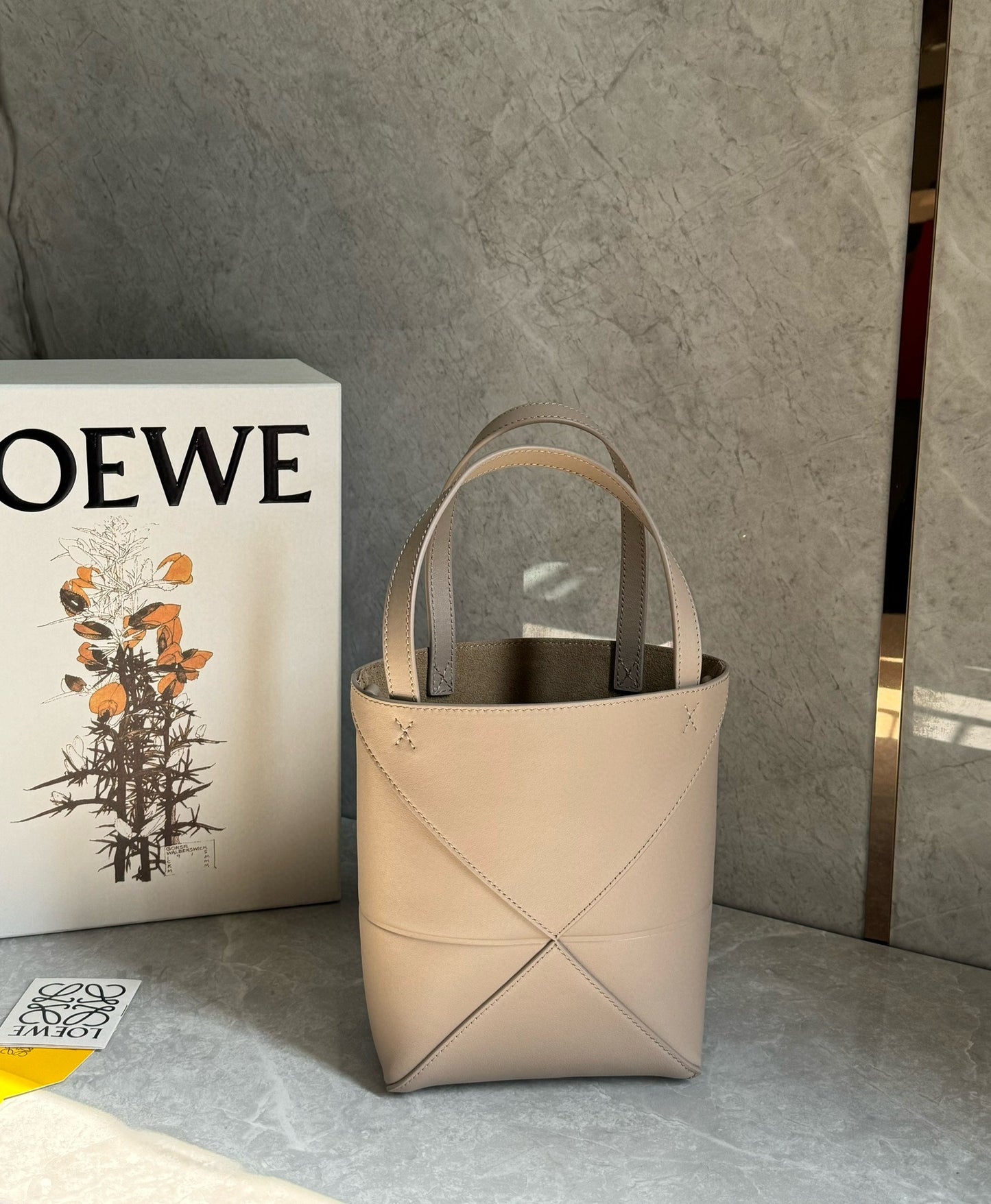 Loewe Puzzle Fold Tote Bag(20x16.5x9.5cm)