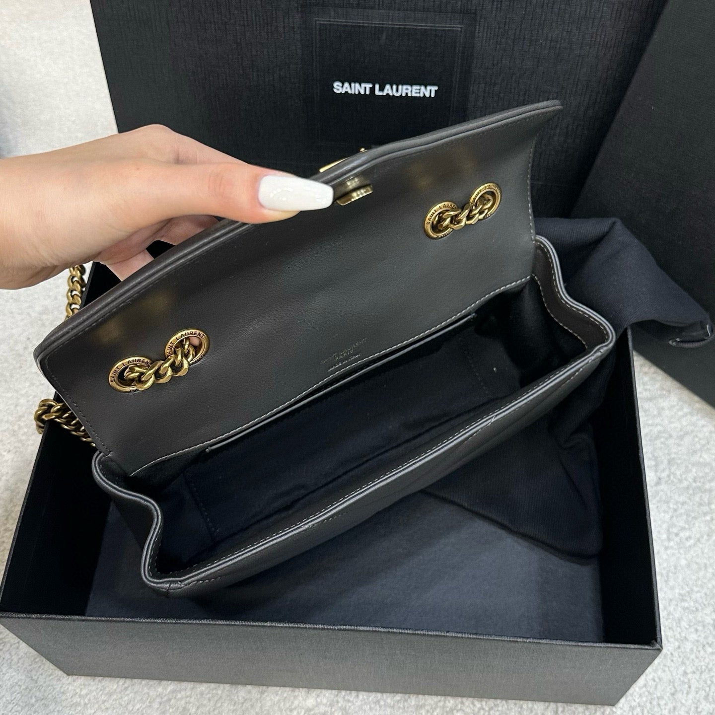 YSL Loulou Shoulder Bag 29x17x8cm