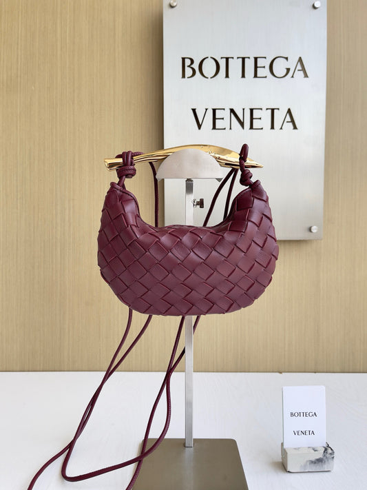 BV Baby Sardine Bag 36x3x24cm