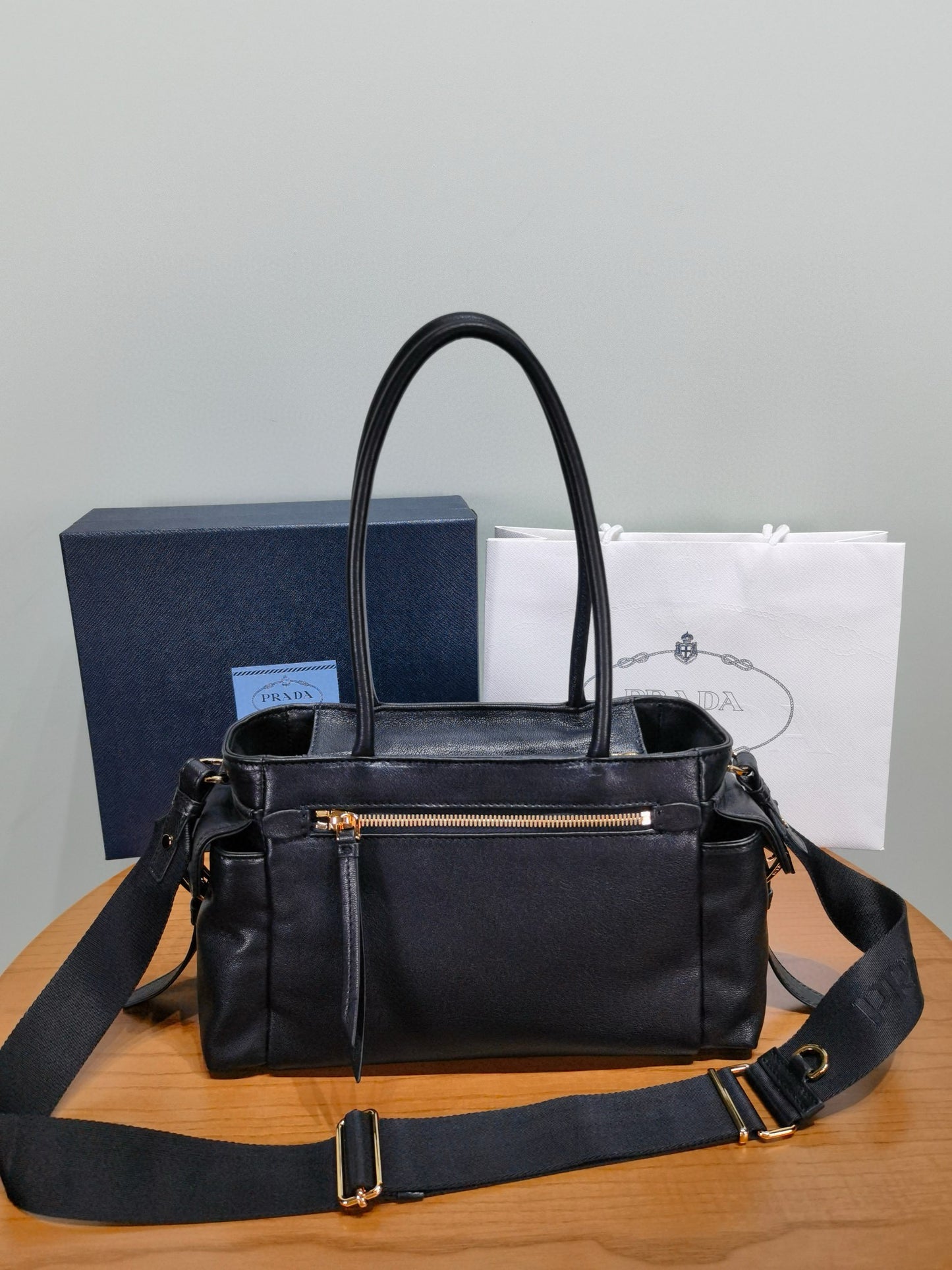 Prada Handbag 24x13x7.5cm