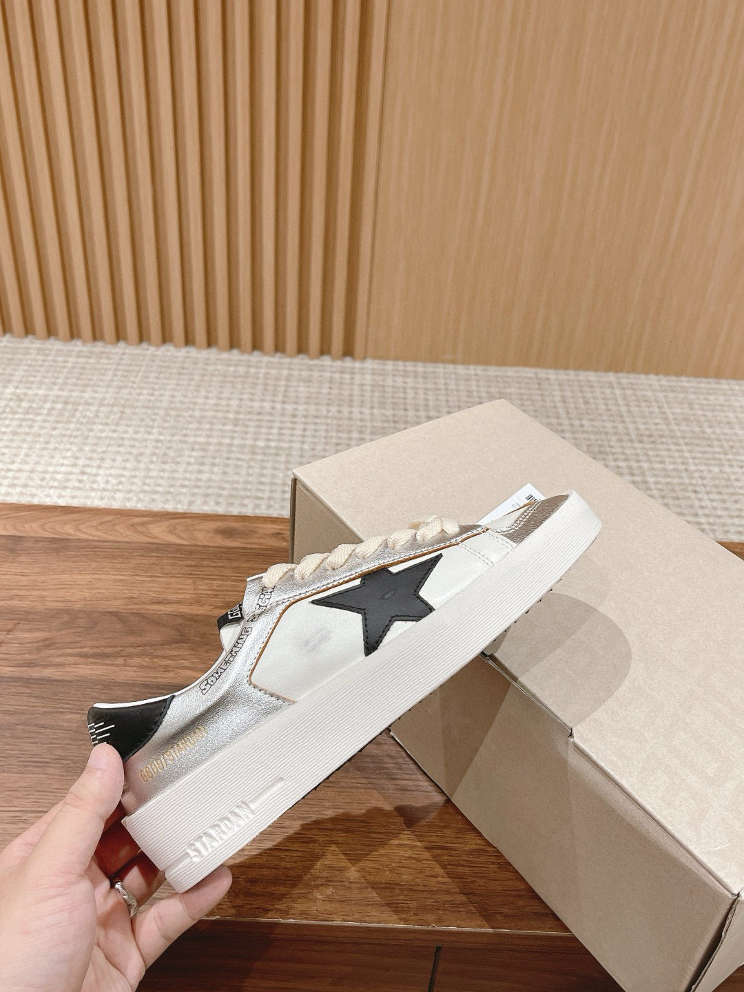 Golden Goose Sneaker
