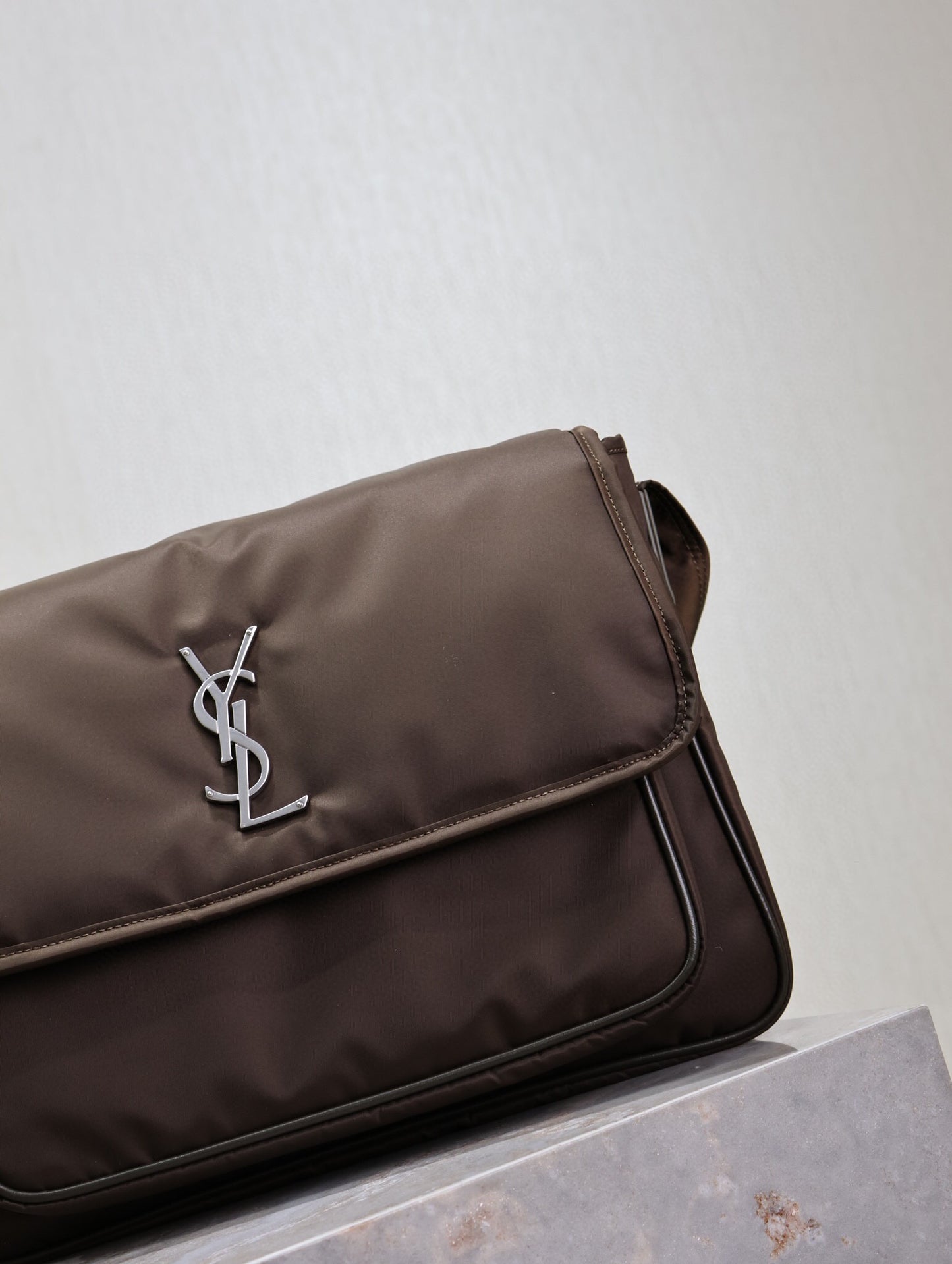 YSL SLING BAG 32×23×9cm