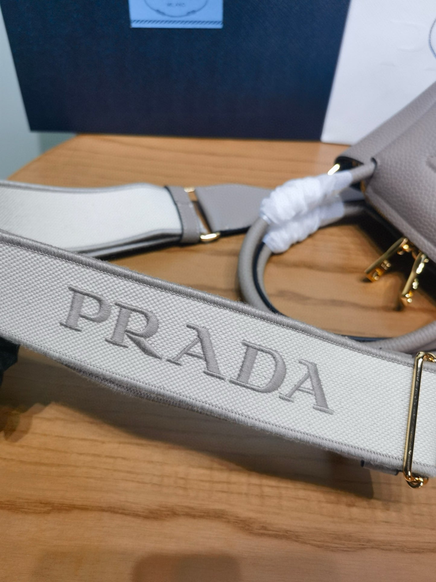 PD Small Leather Tote Bag 19.5x18x9cm