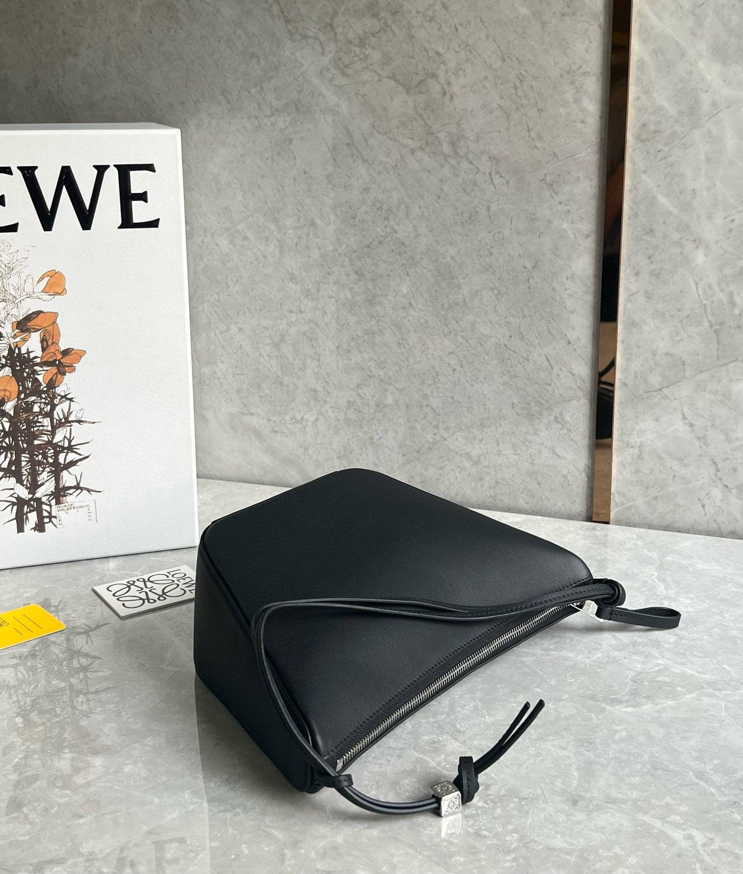 Loewe Puzzle Shoulder Bag(28x17x9.5cm)