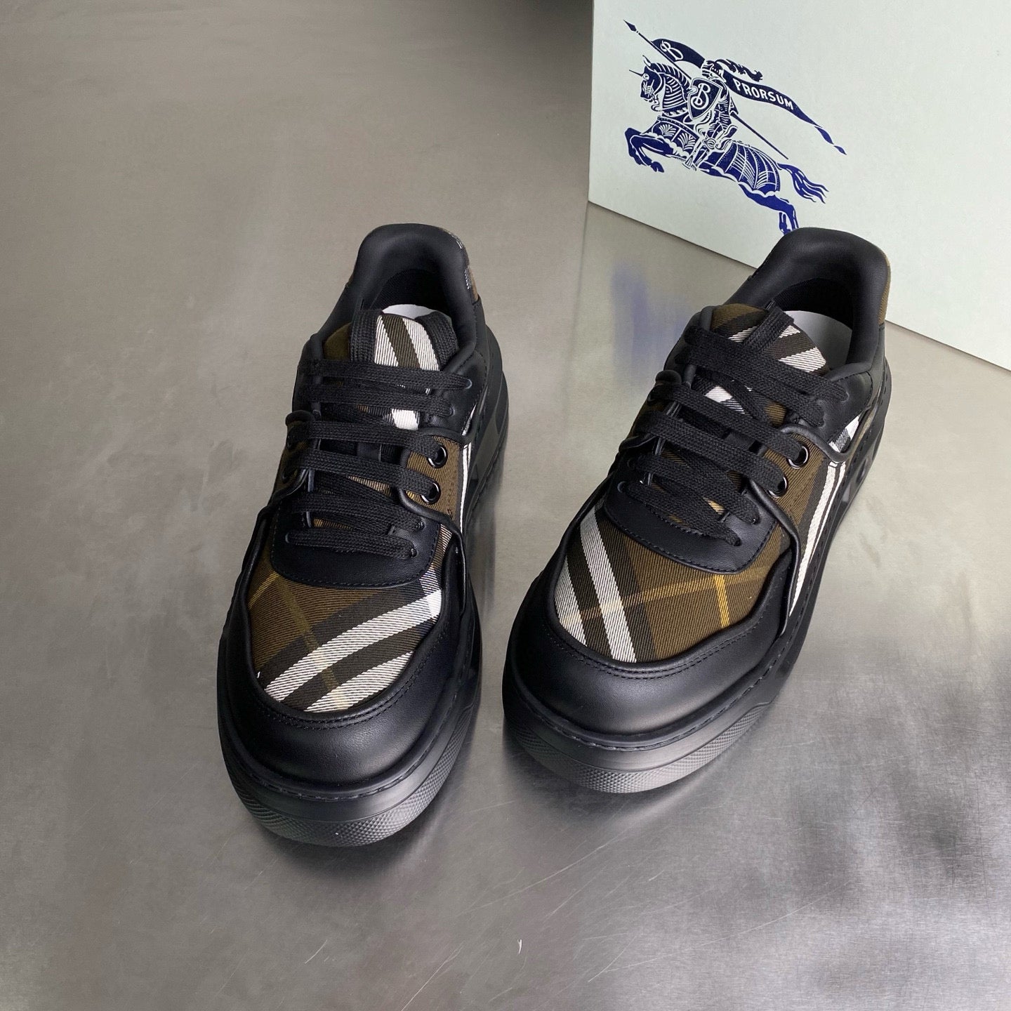 Burberry Sneakers