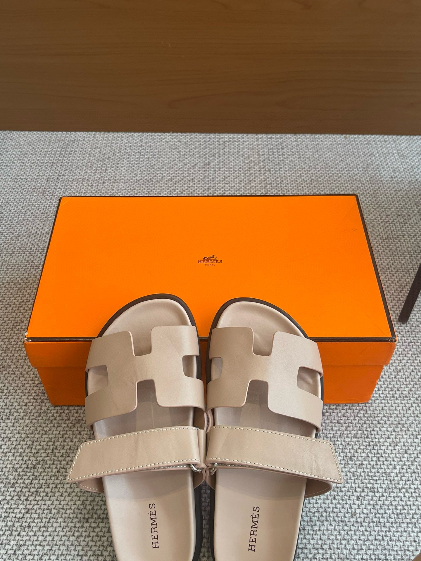 Sandalias Hermés