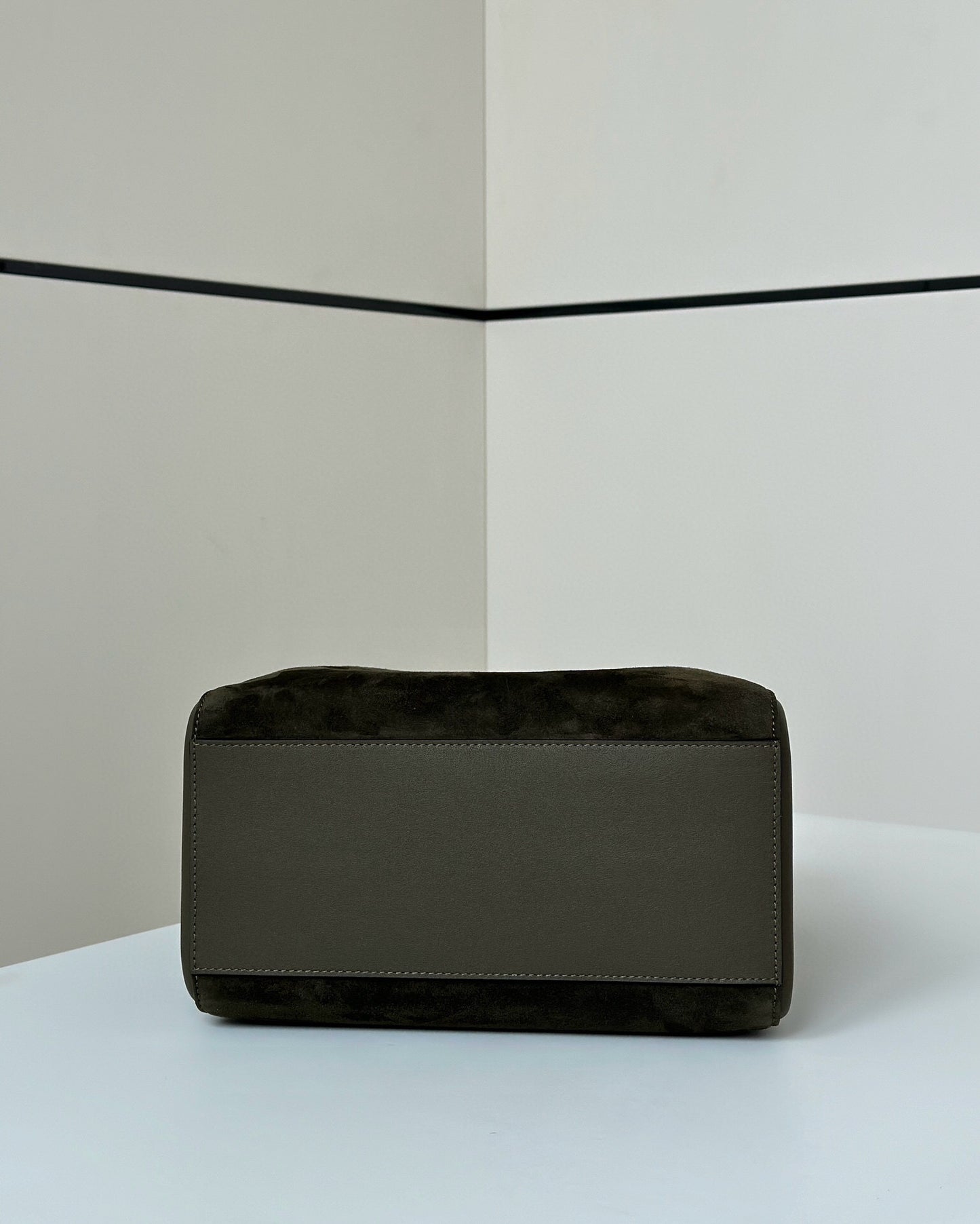 Fendi Tote  27x15x27