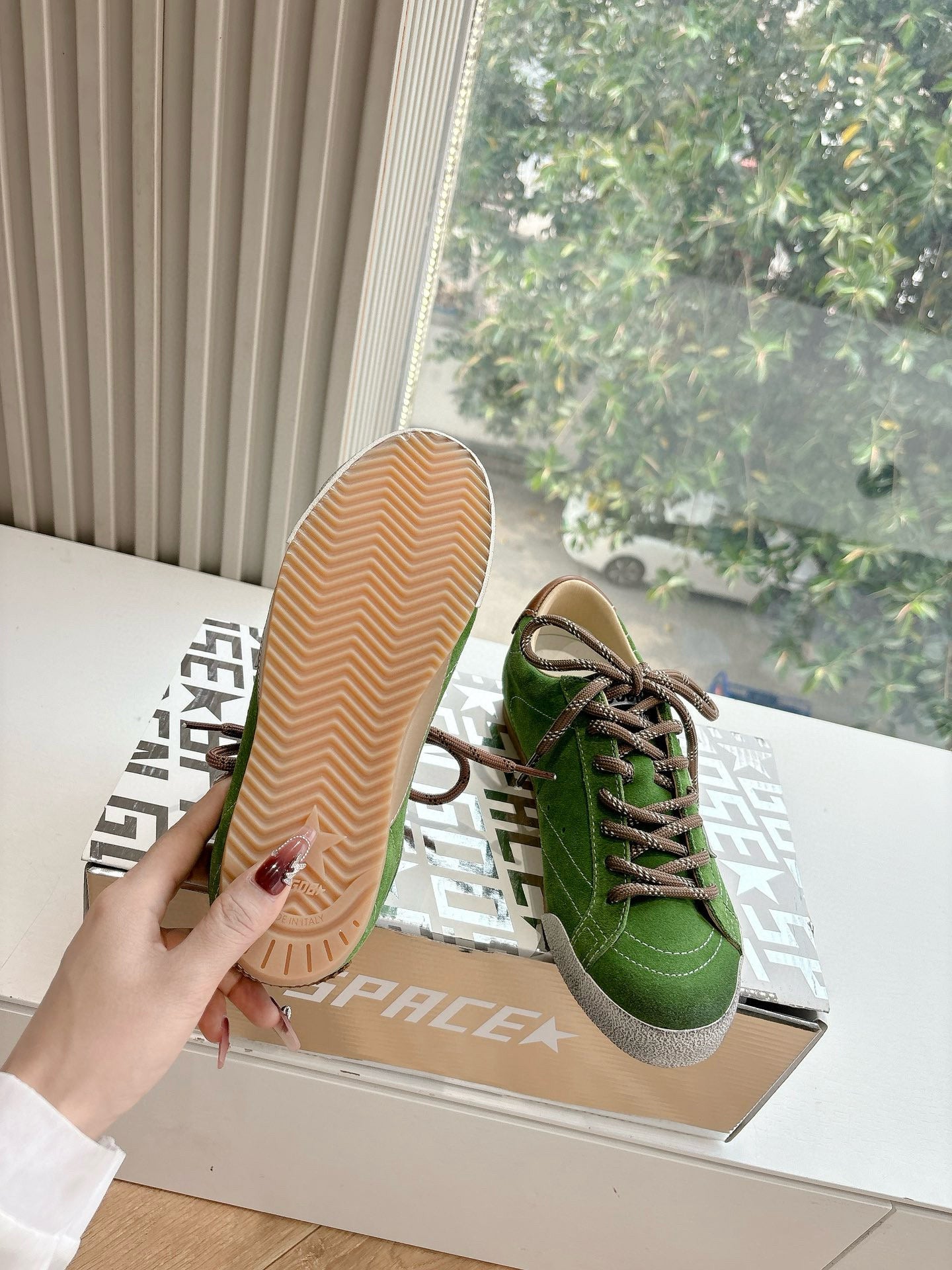 Golden Goose Sneaker