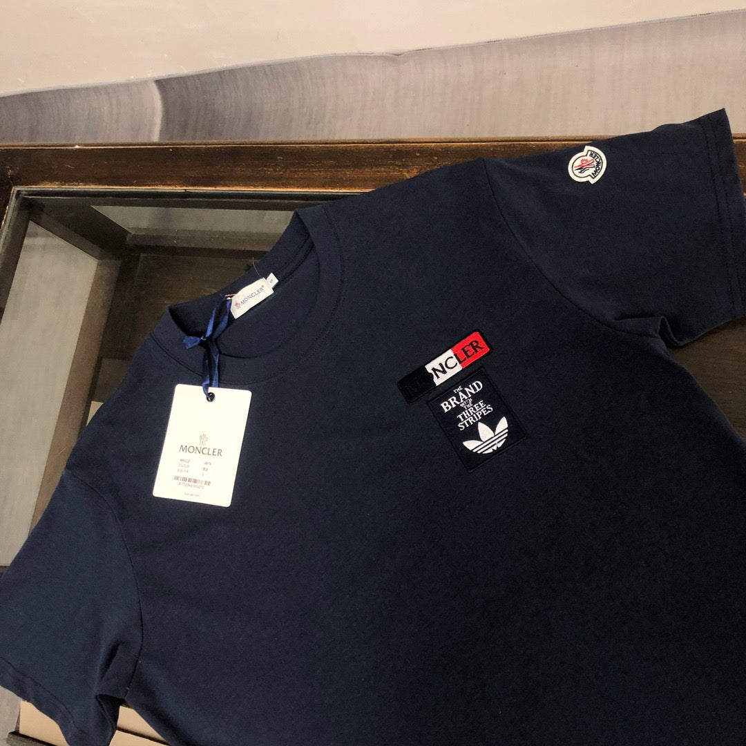 Moncler T-shirt