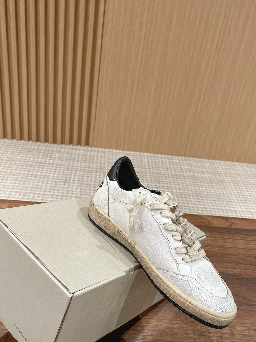 Golden Goose Sneaker