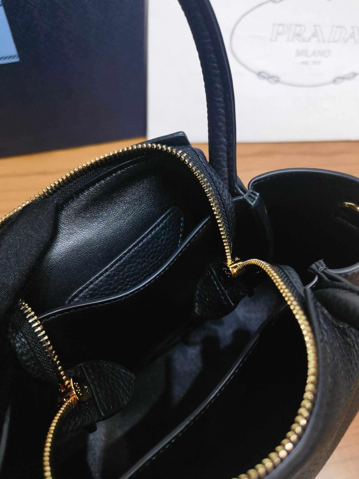 PD Small Leather Tote Bag 19.5x18x9cm