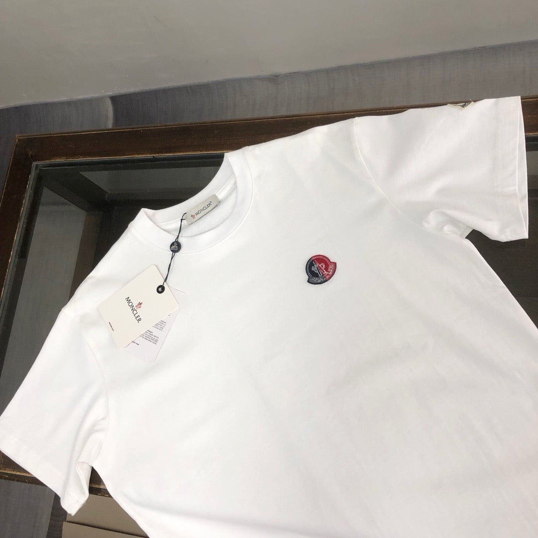 Moncler T-shirt