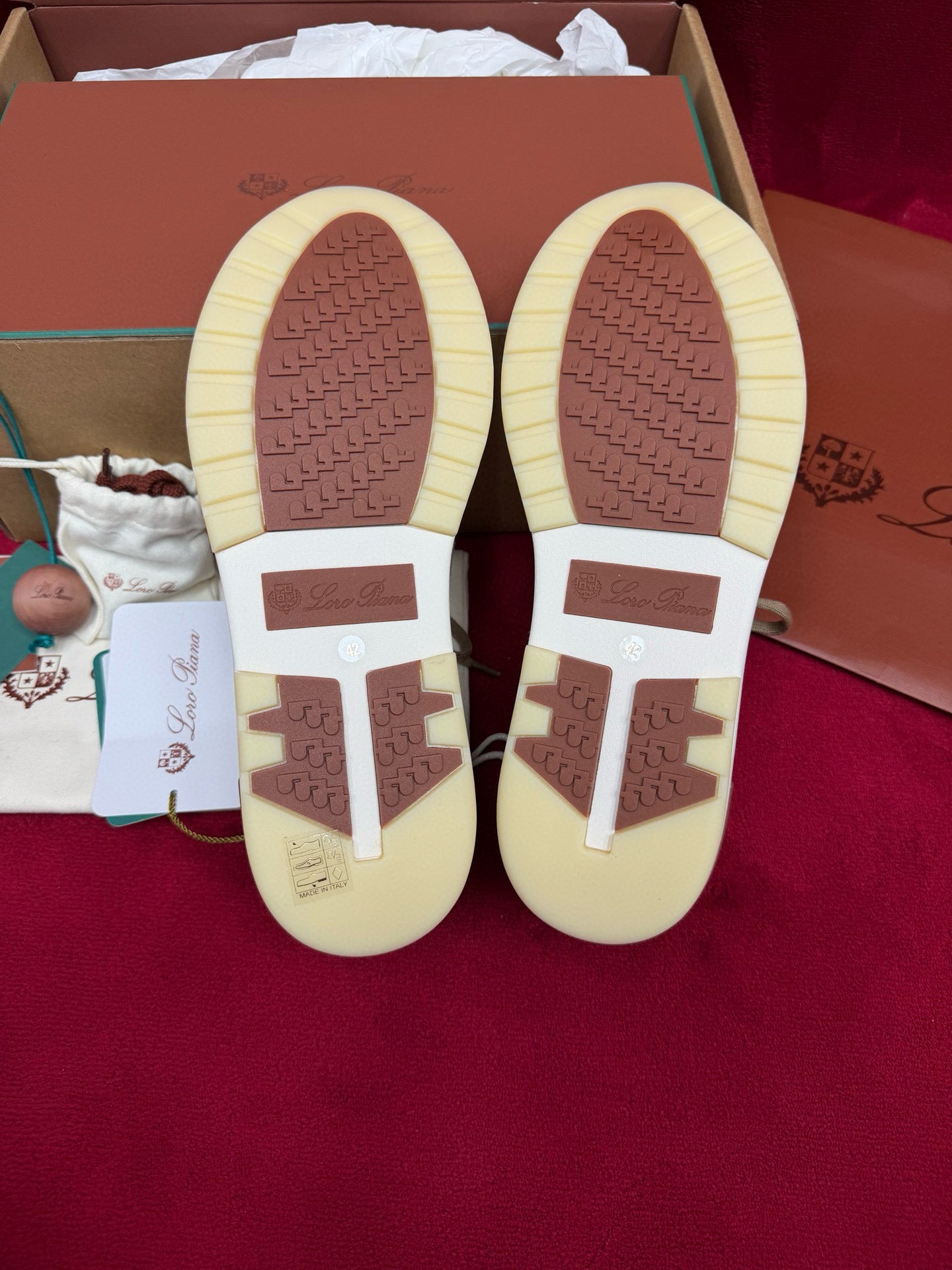 Loro Piana 360 Flexy Walk Sneakers