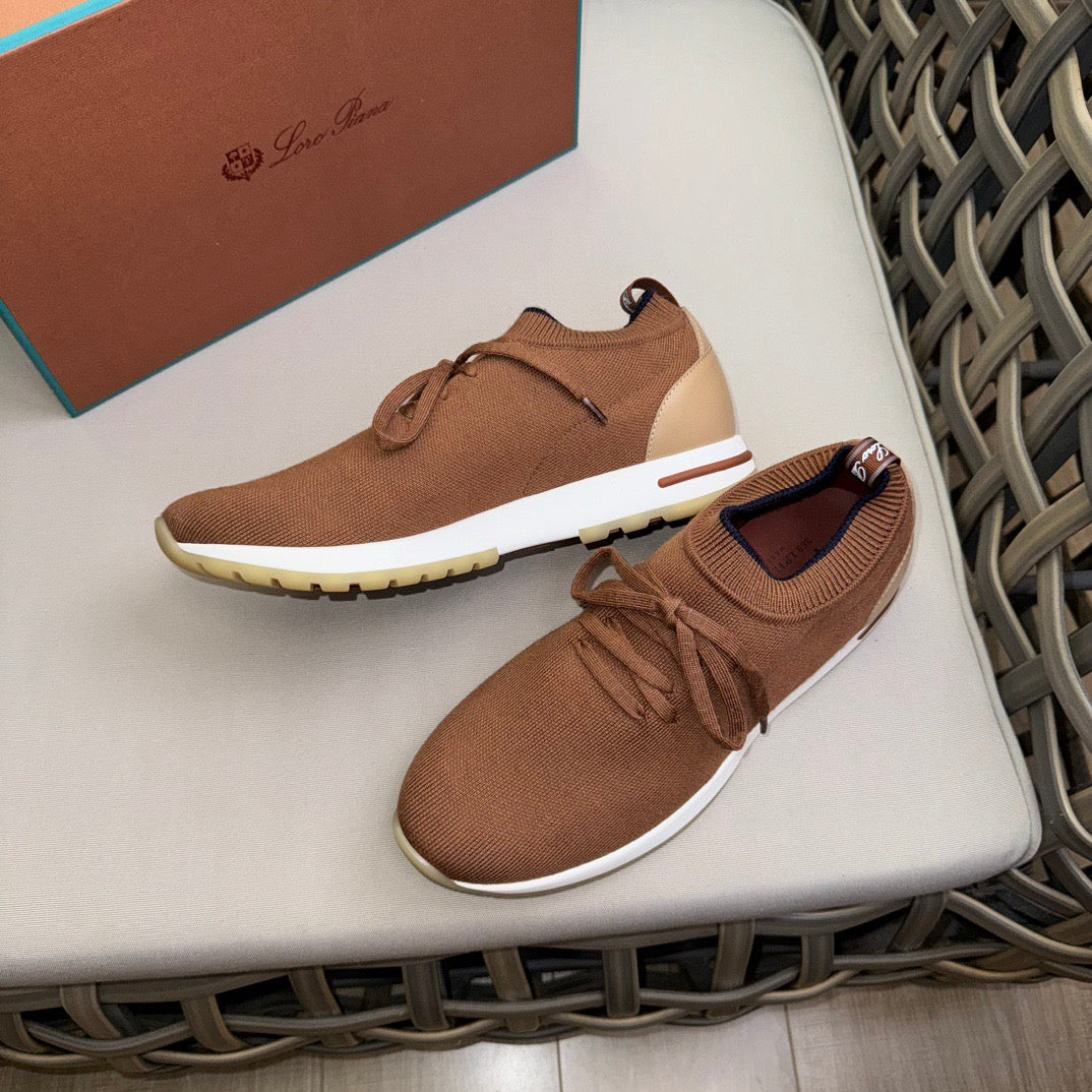 LP Sneakers