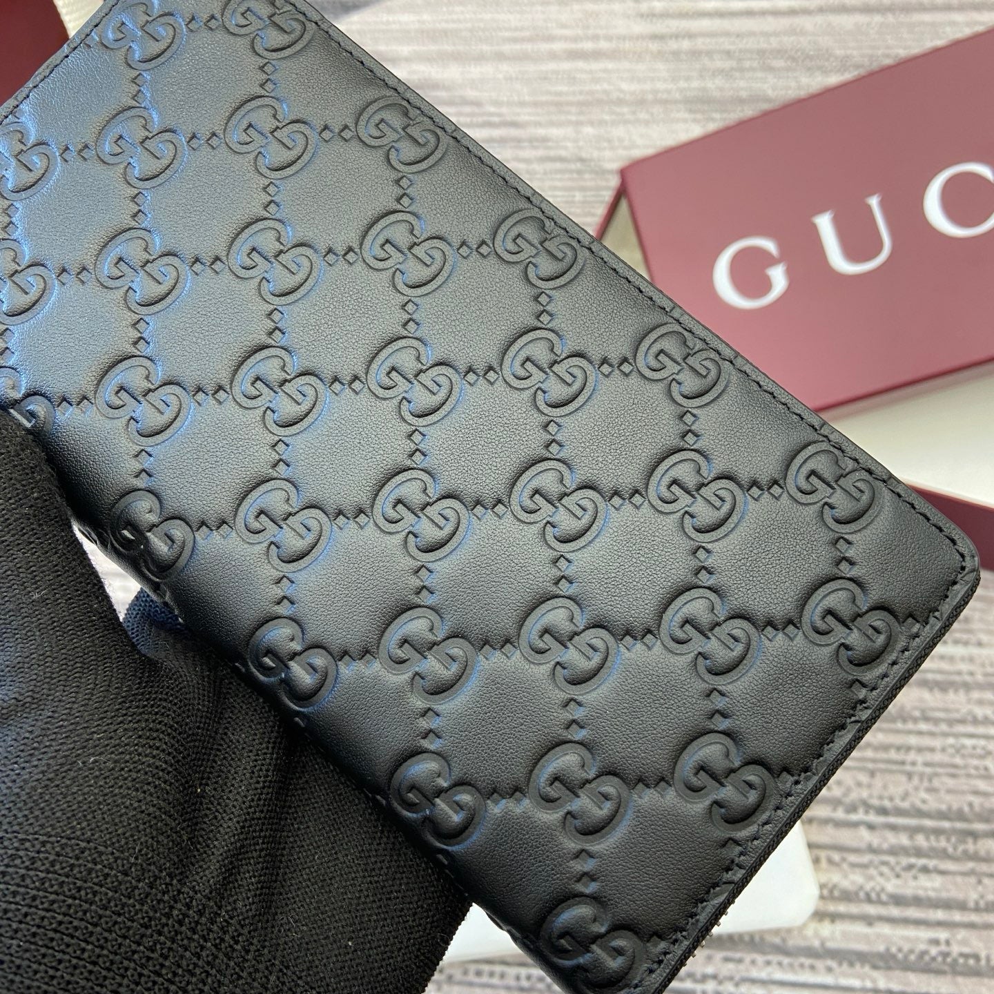 Gucci Long Zipped Wallet