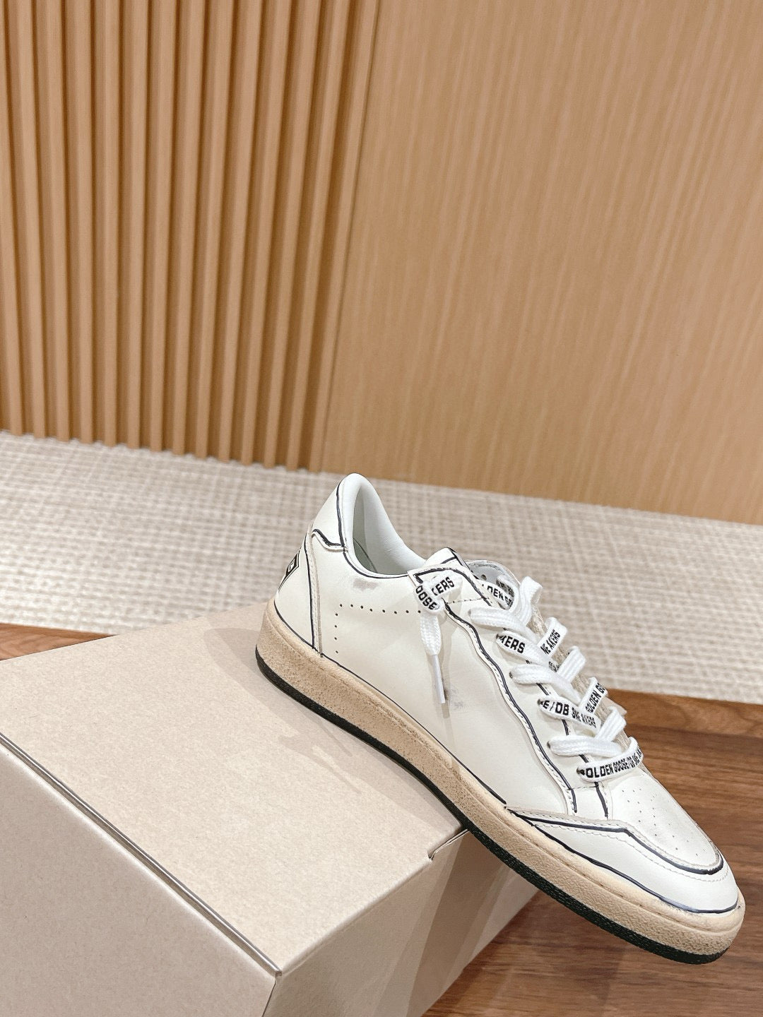 Golden Goose Sneaker