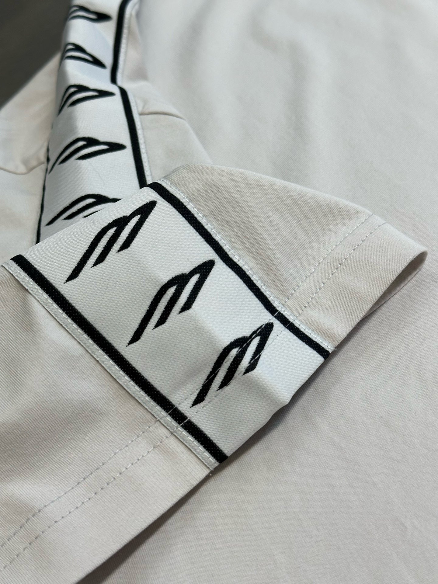 Balenciaga T-Shirt
