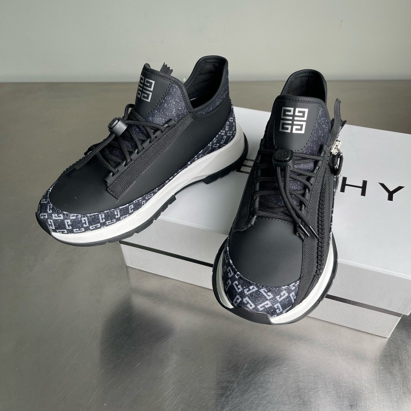 Givenchy Sneakers