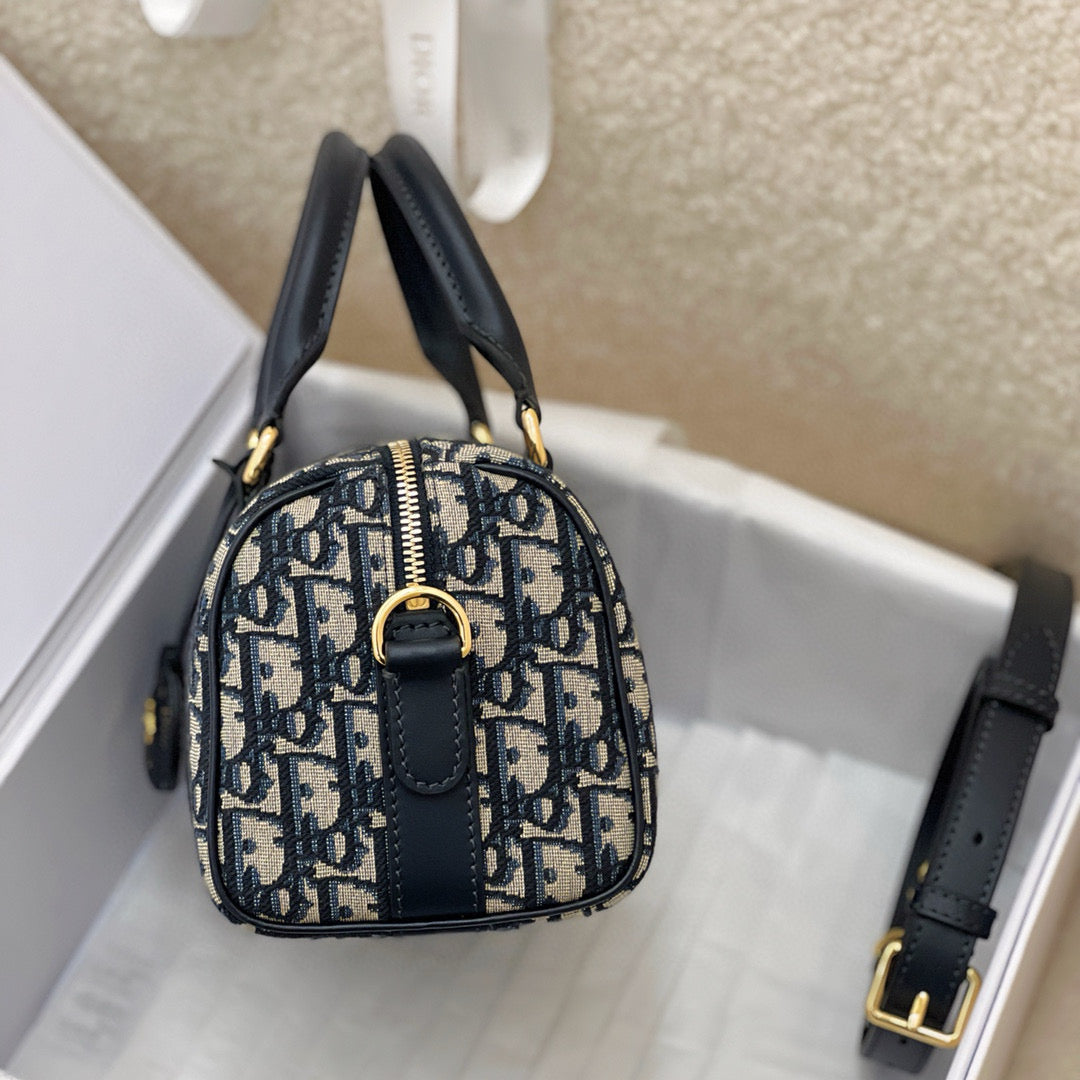 Dior Groove Bag