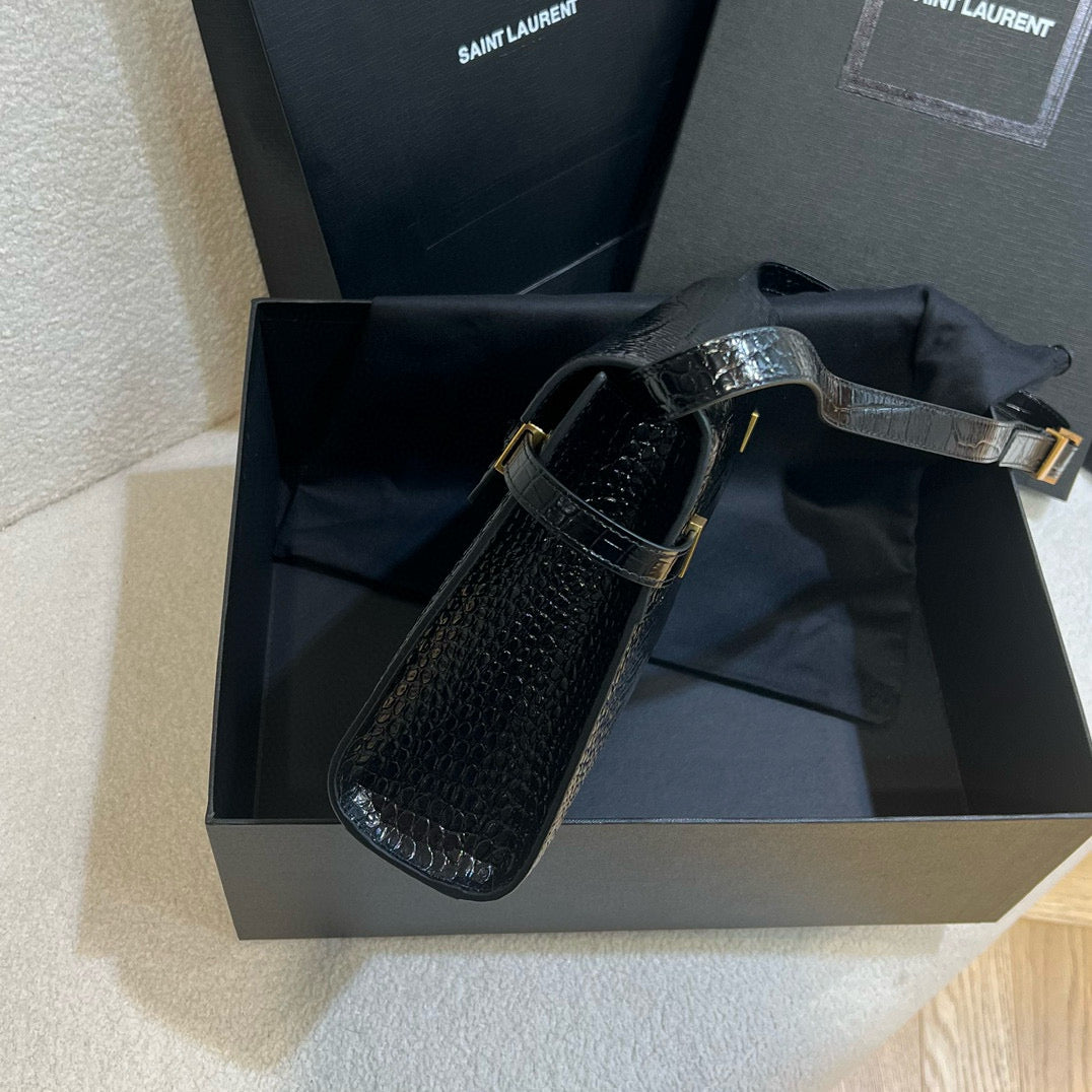 YSL Manhattan