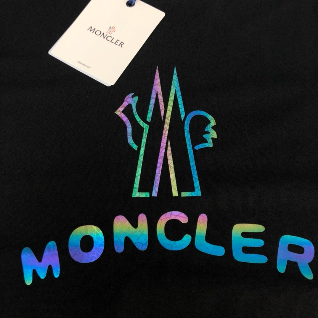 Moncler T-shirt