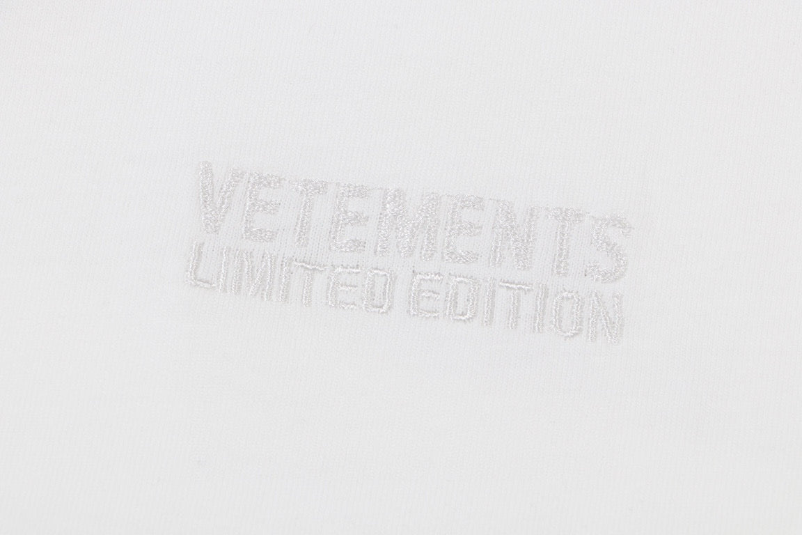 Vetements T-Shirt
