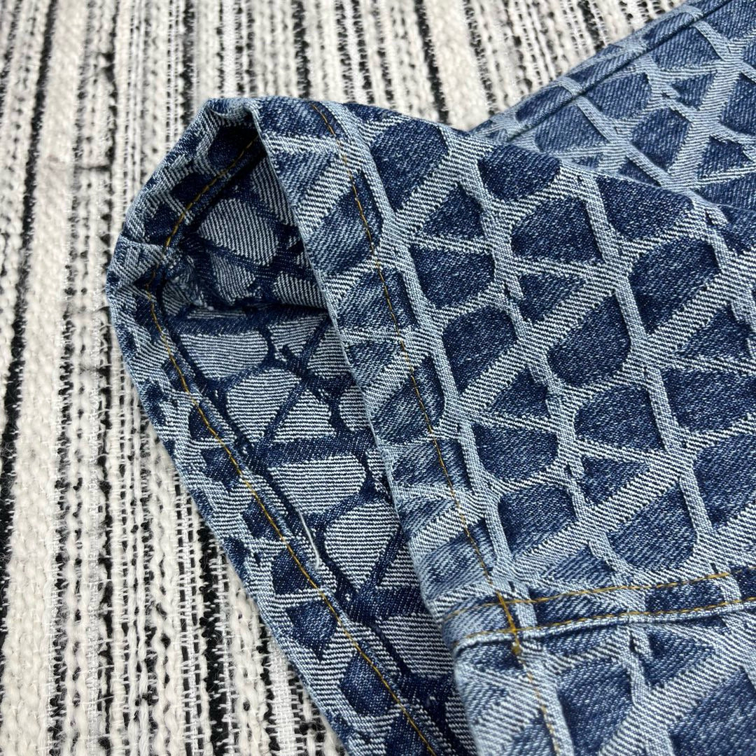 Valentino Long Jeans