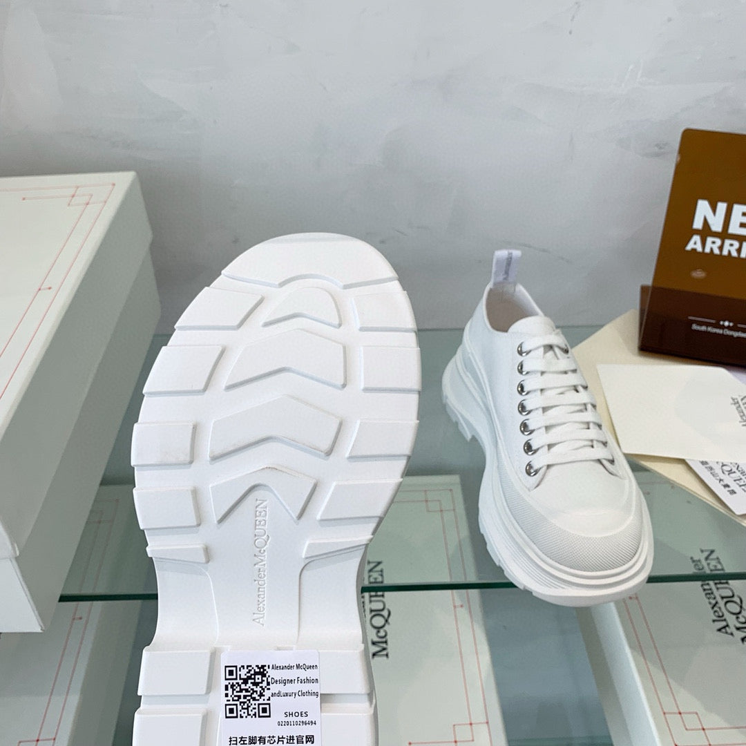 Alexander McQueen Sneakers