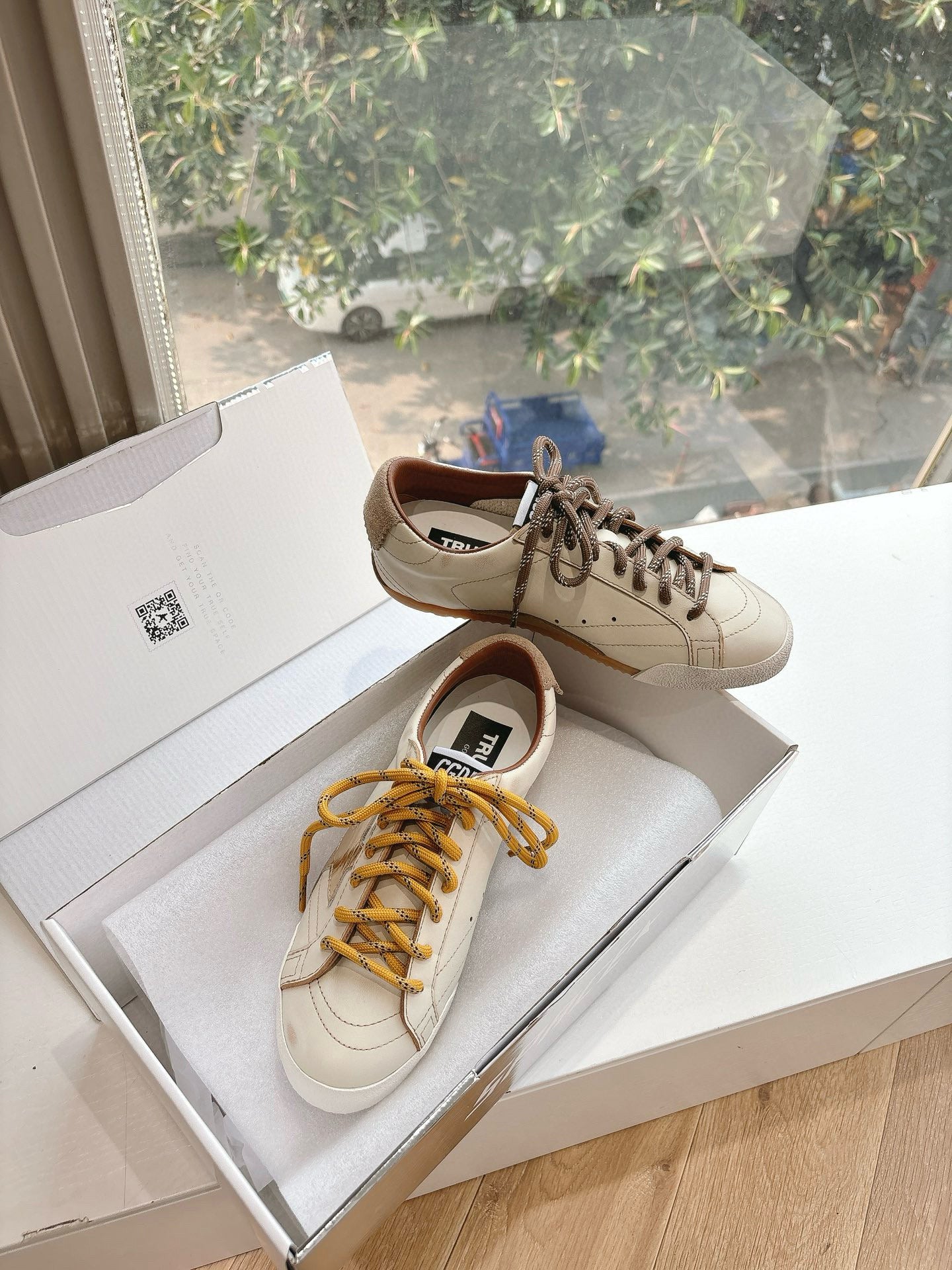 Golden Goose Sneaker