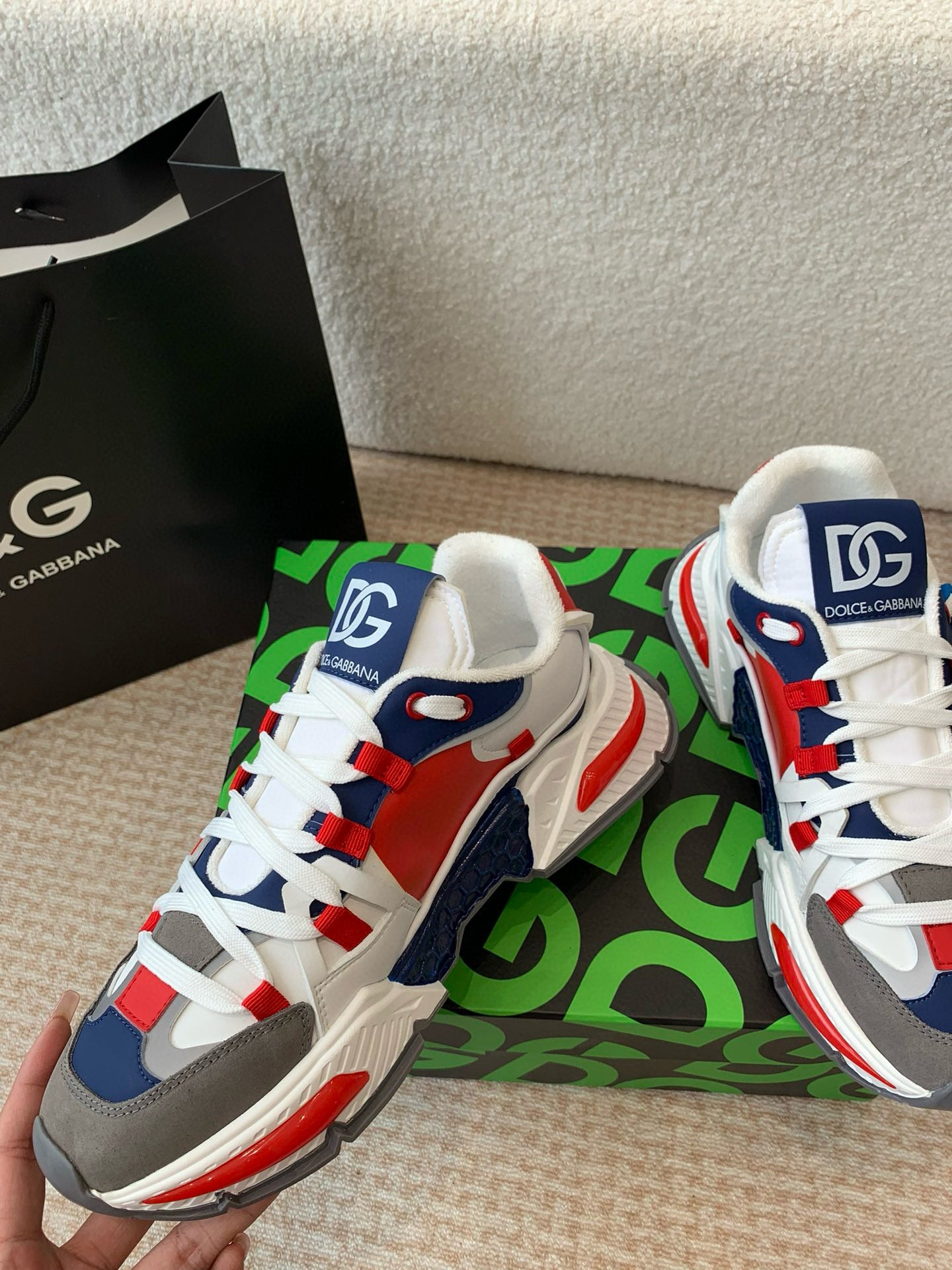 DG Sneakers