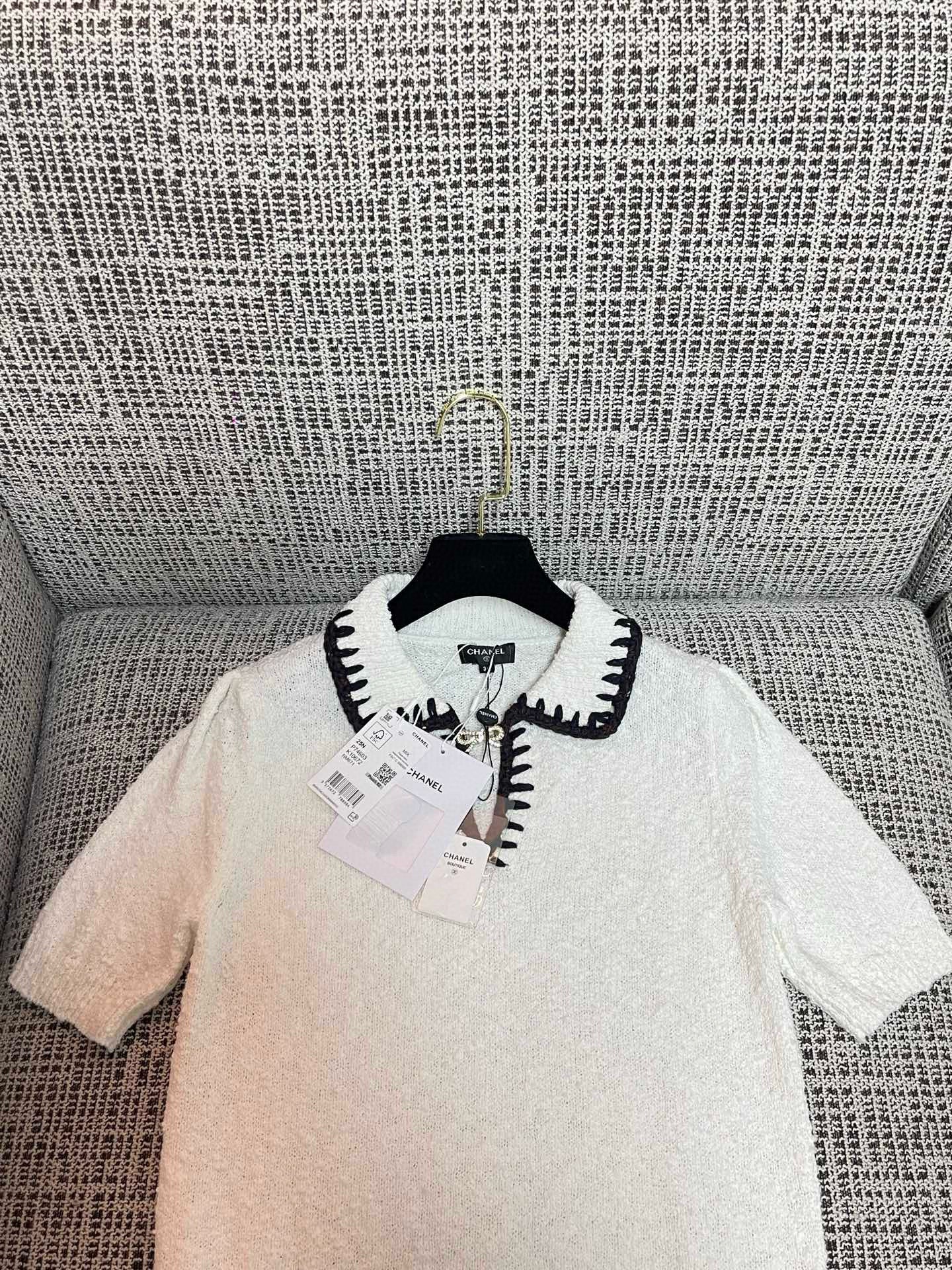 Chanel T-Shirt