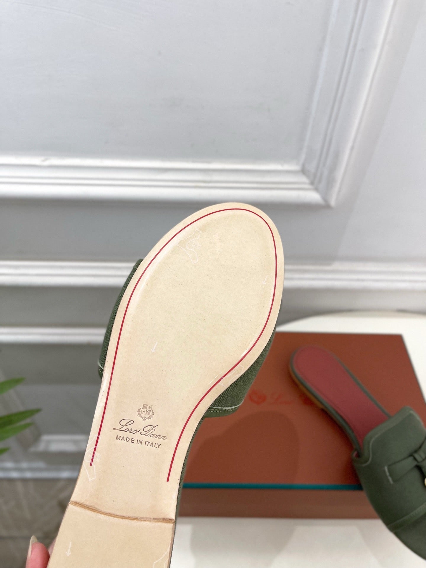 LP Sandals