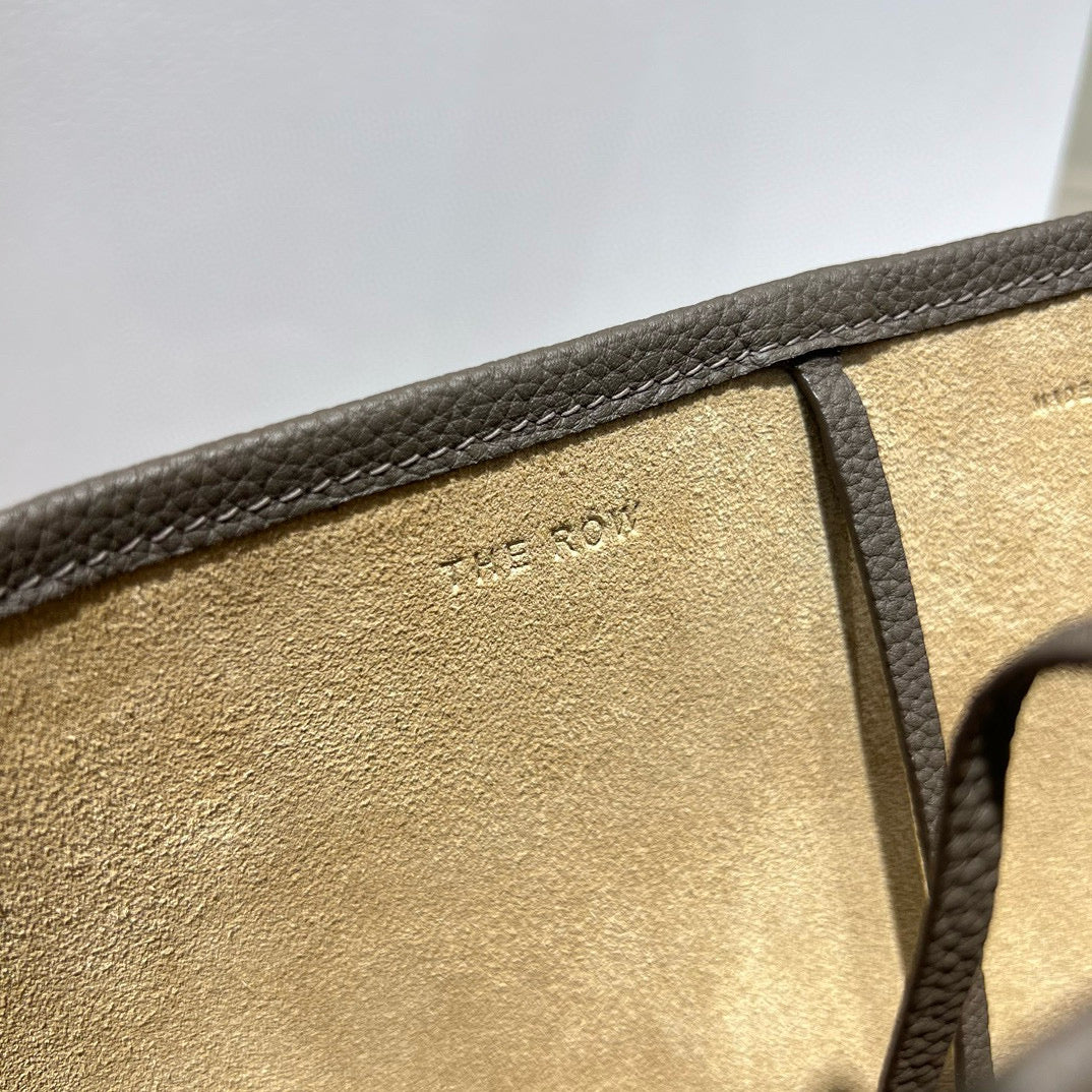 The Row Bucket Bag(30CM*28CM*15.5CM)