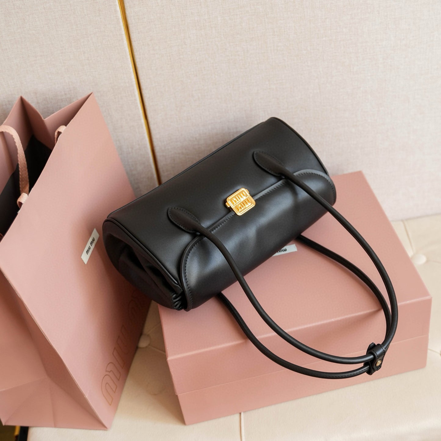 Miu Miu Shoulder Bag 28x15x11cm