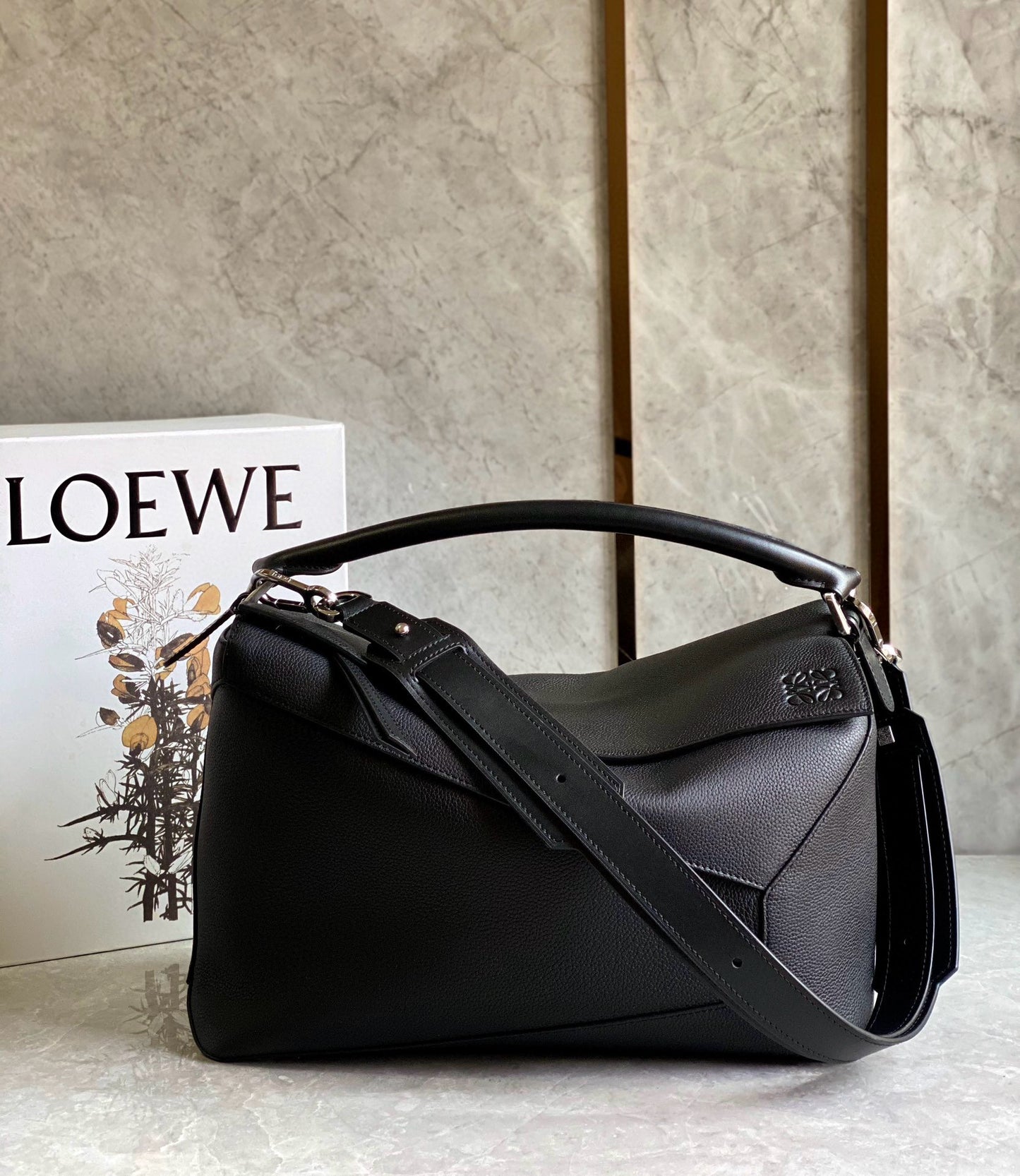 Loewe Puzzle Shoulder Bag(36.5x23x19cm)