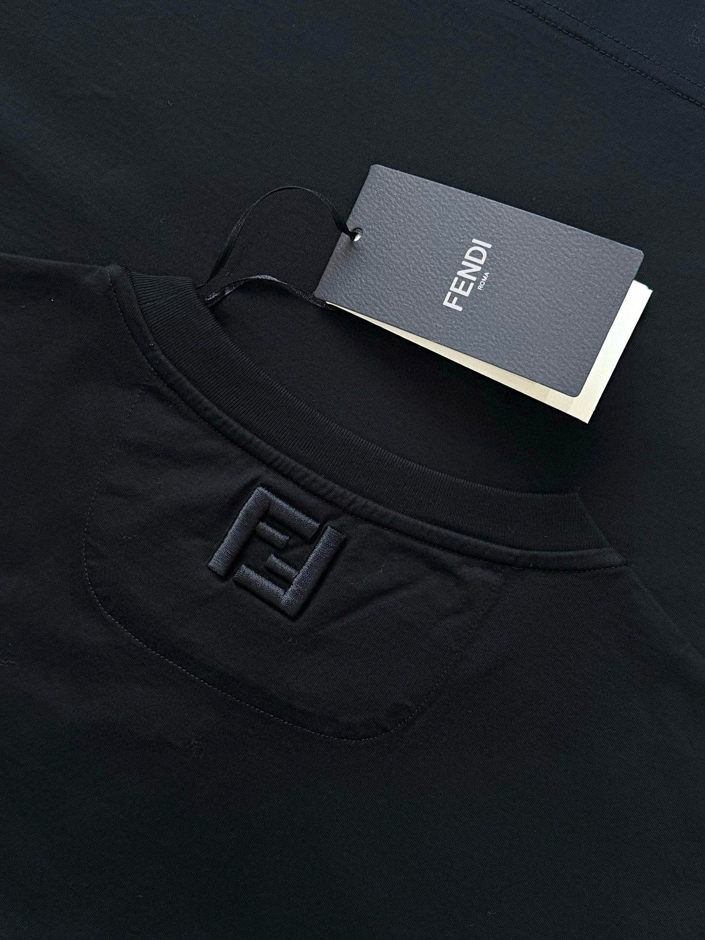 Fendi T-Shirt