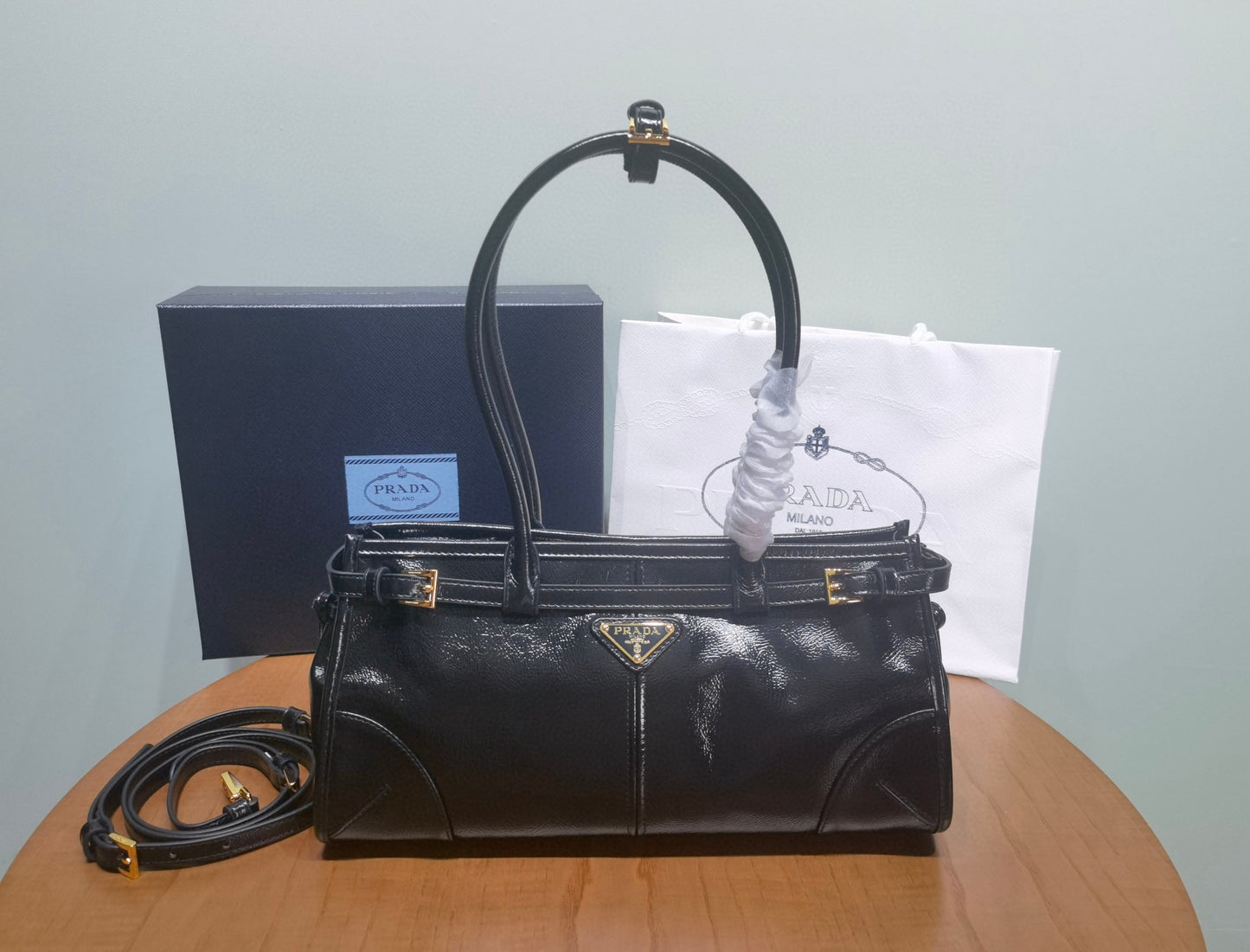 Prada Handbag 32x15x12cm