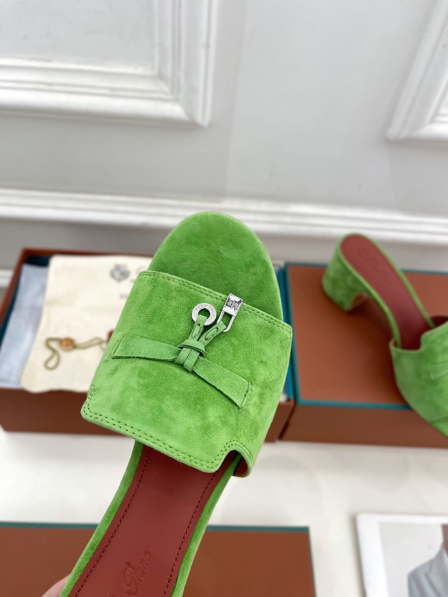 LP Sandals