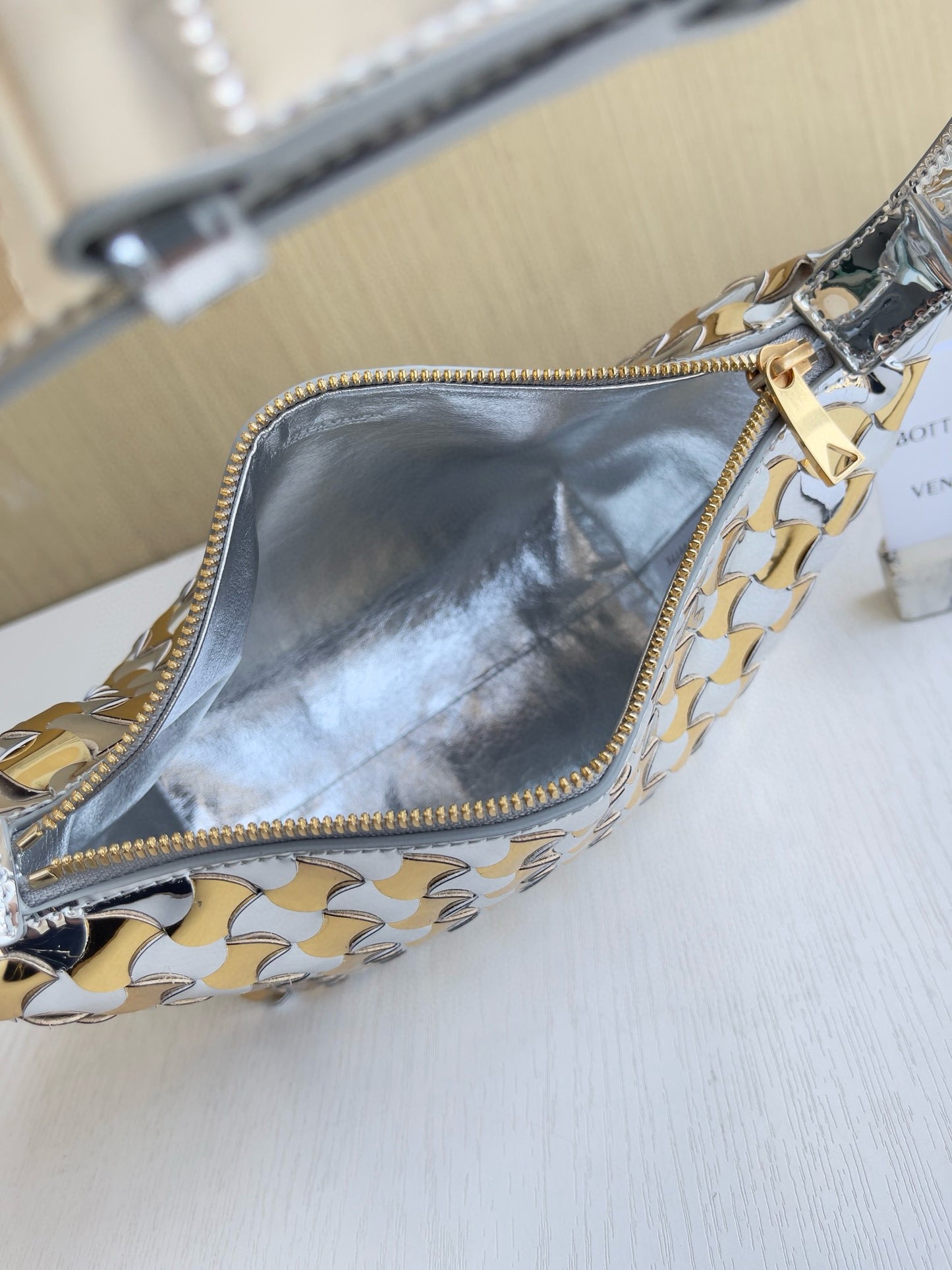 BV Hop Mini Shoulder Bag