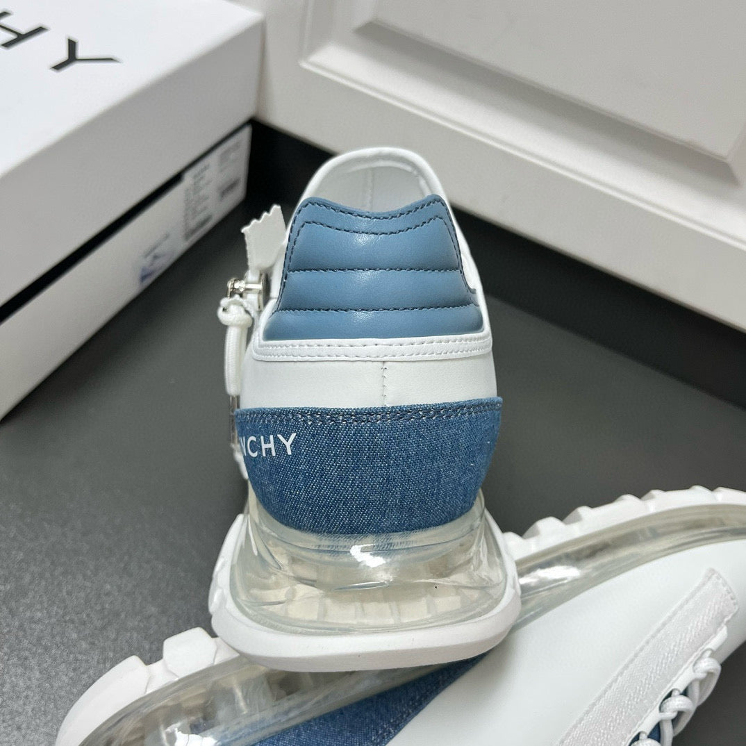 Givenchy Sneakers