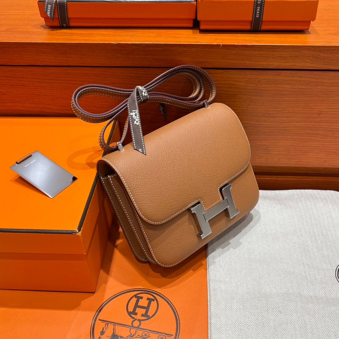 Hermes Constance 19